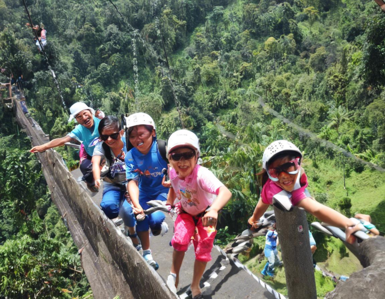 Aktivitas Seru di Gunung Putri Lembang